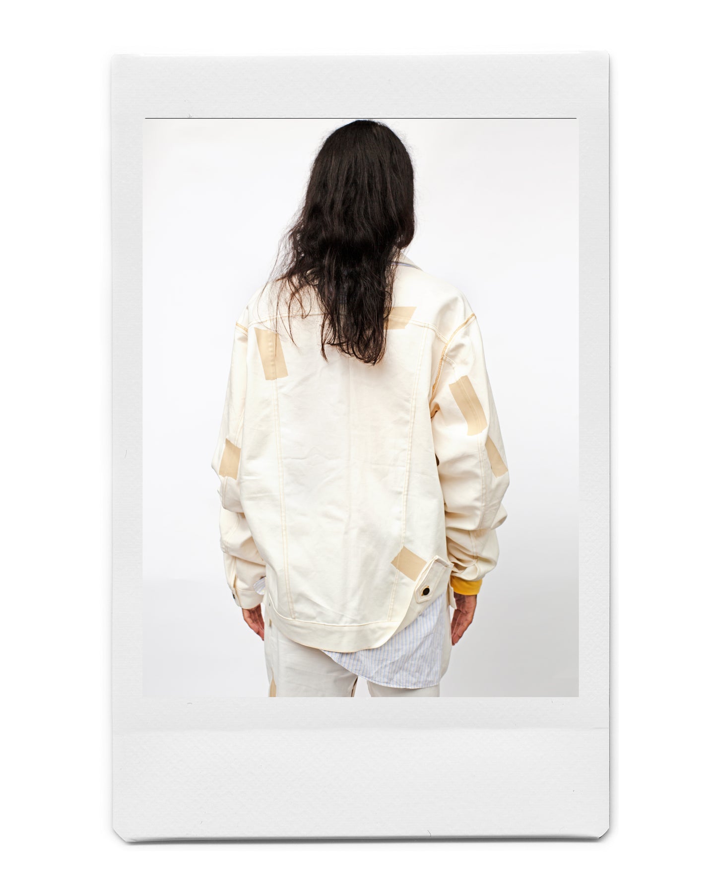 CLINGY DENIM JACKET